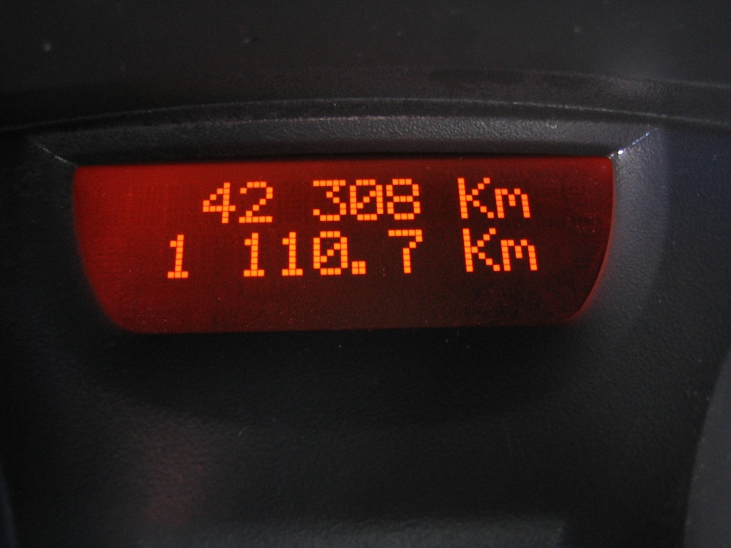 VISTA KM RENAULT MEGANE 1.9 DCI 120CV