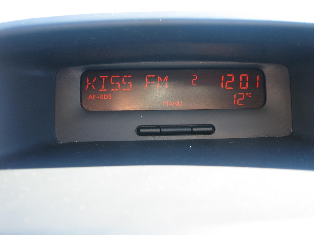 VISTA PANTALLA MULTI FUNCION RENAULT MEGANE 1.9 DCI 120CV