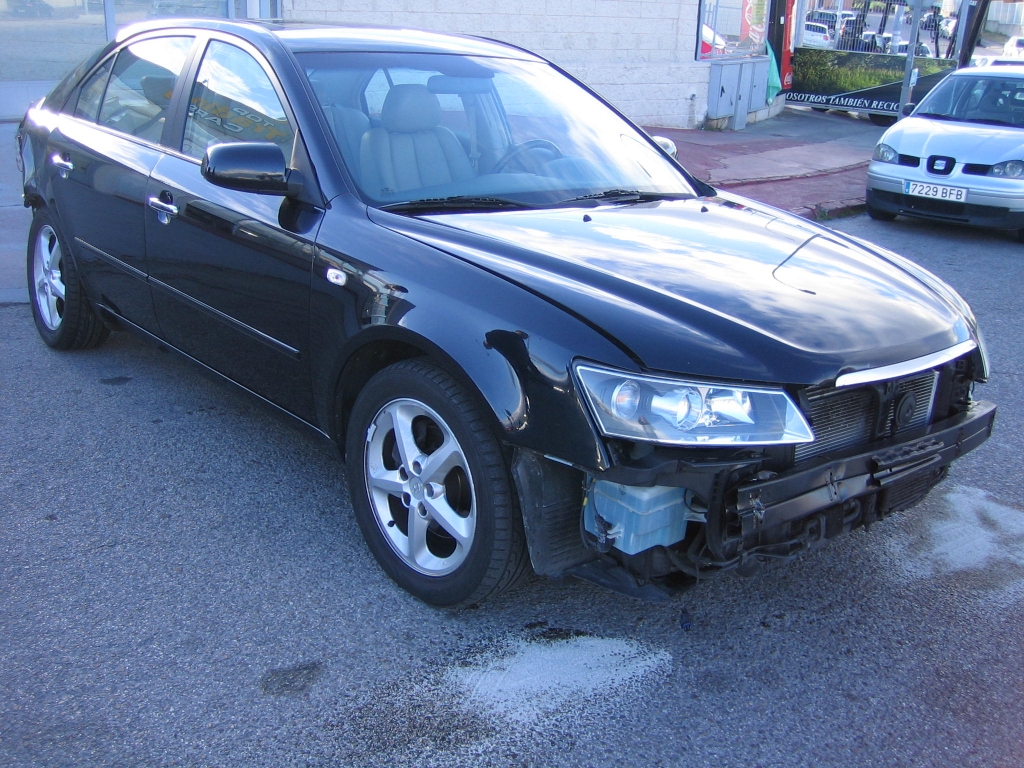 VISTA DELANTERA DERECHA HYNDAI SONATA 2.0 CRDI 147CV AUTOMATICO