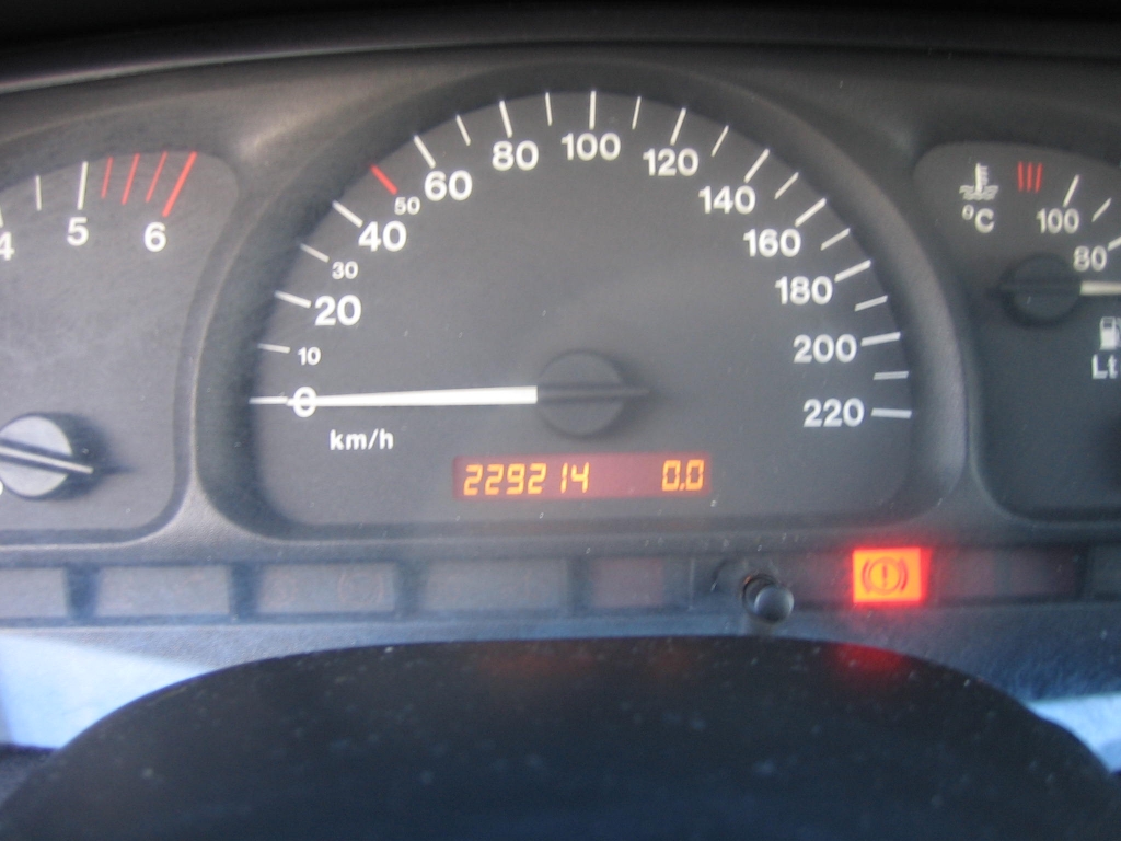 VISTA KM OPEL VECTRA B 2.0 DTI 16V 100CV