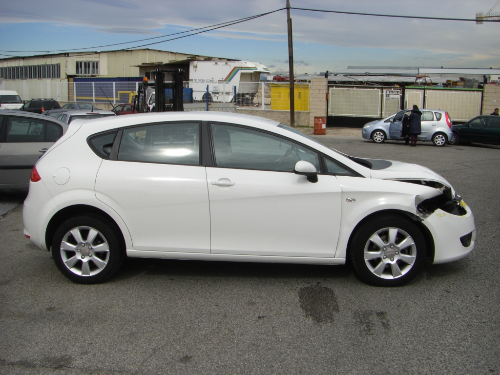 VISTA LATERAL DERECHO SEAT LEON 2.0 TDI 105CV STYLANCE ECOMOTIVE DPF