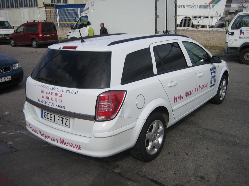 VISTA TRASERA DERECHA OPEL ASTRA STATION WAGON 1.7 CDTI 100CV