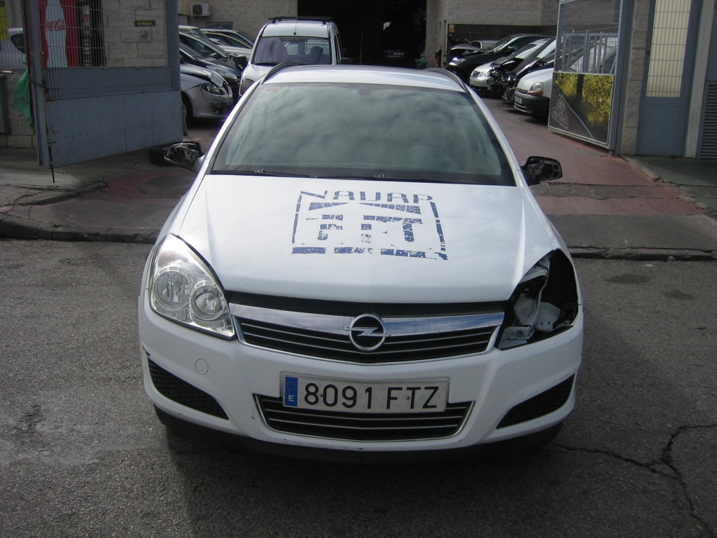 VISTA DELANTERA OPEL ASTRA STATION WAGON 1.7 CDTI 100CV
