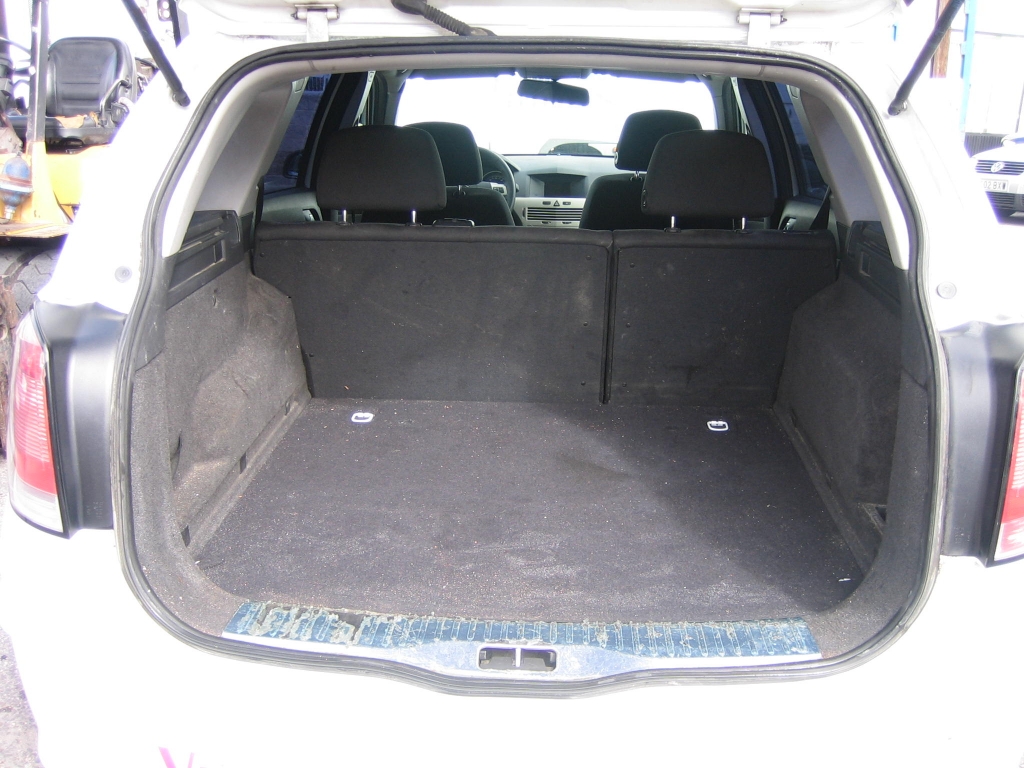 VISTA MALETERO OPEL ASTRA STATION WAGON 1.7 CDTI 100CV