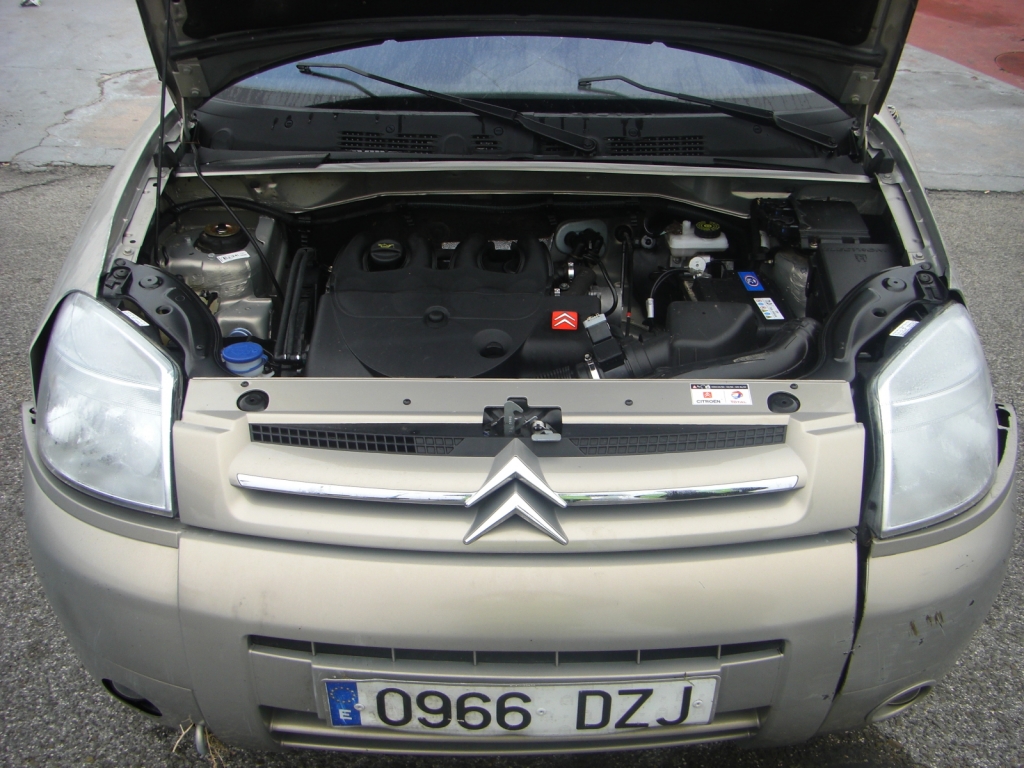 VISTA MOTOR CITROEN BERLINGO 1.6 HDI 90CV COMBI