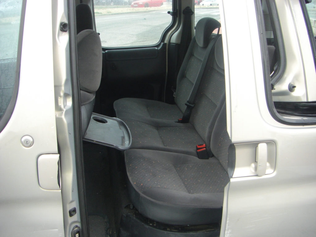 VISTA INTERIOR TRASERO CITROEN BERLINGO 1.6 HDI 90CV COMBI