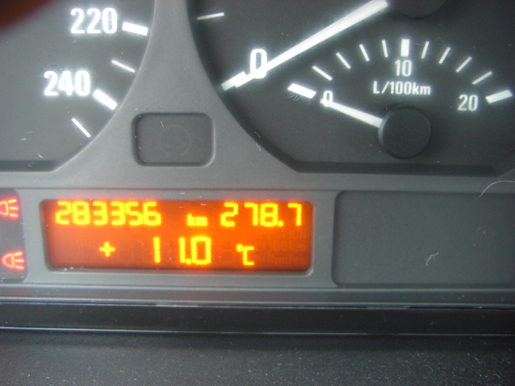 VISTA KM BMW 320 D 2.0 150CV