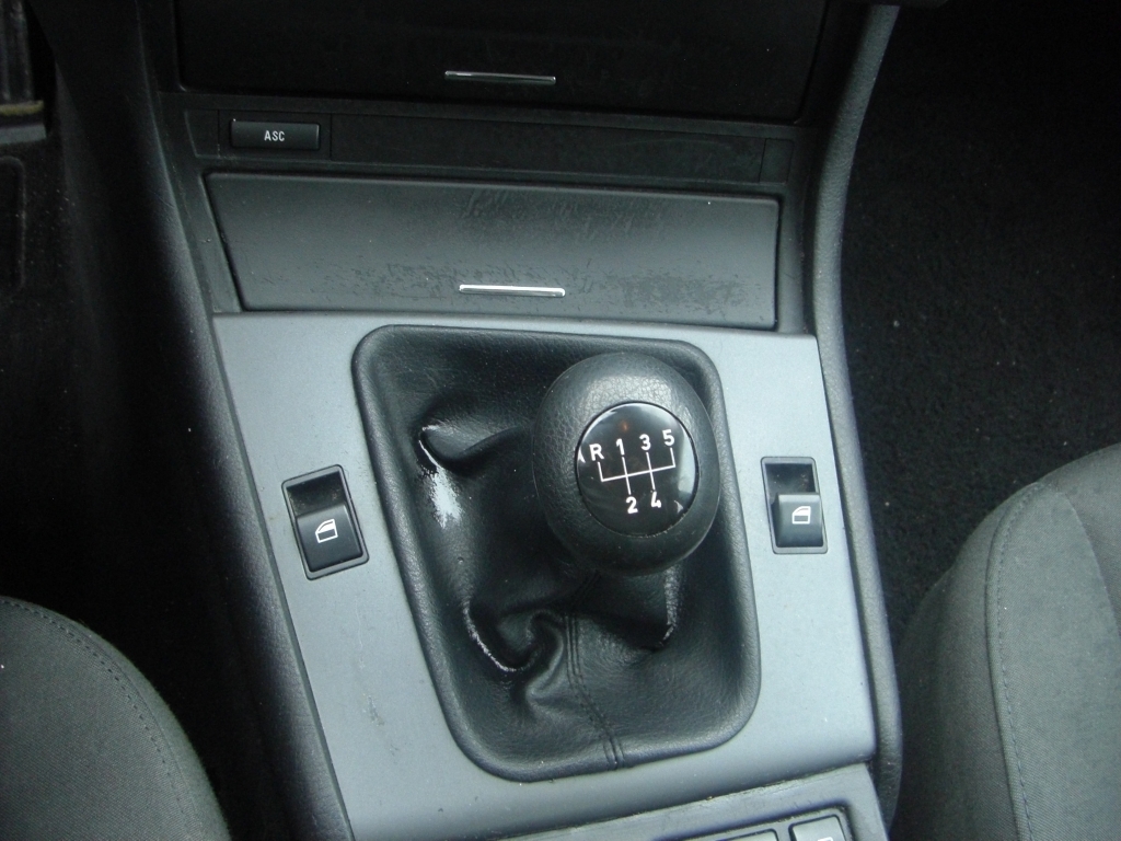 VISTA CAMBIO BMW 320 D 2.0 150CV