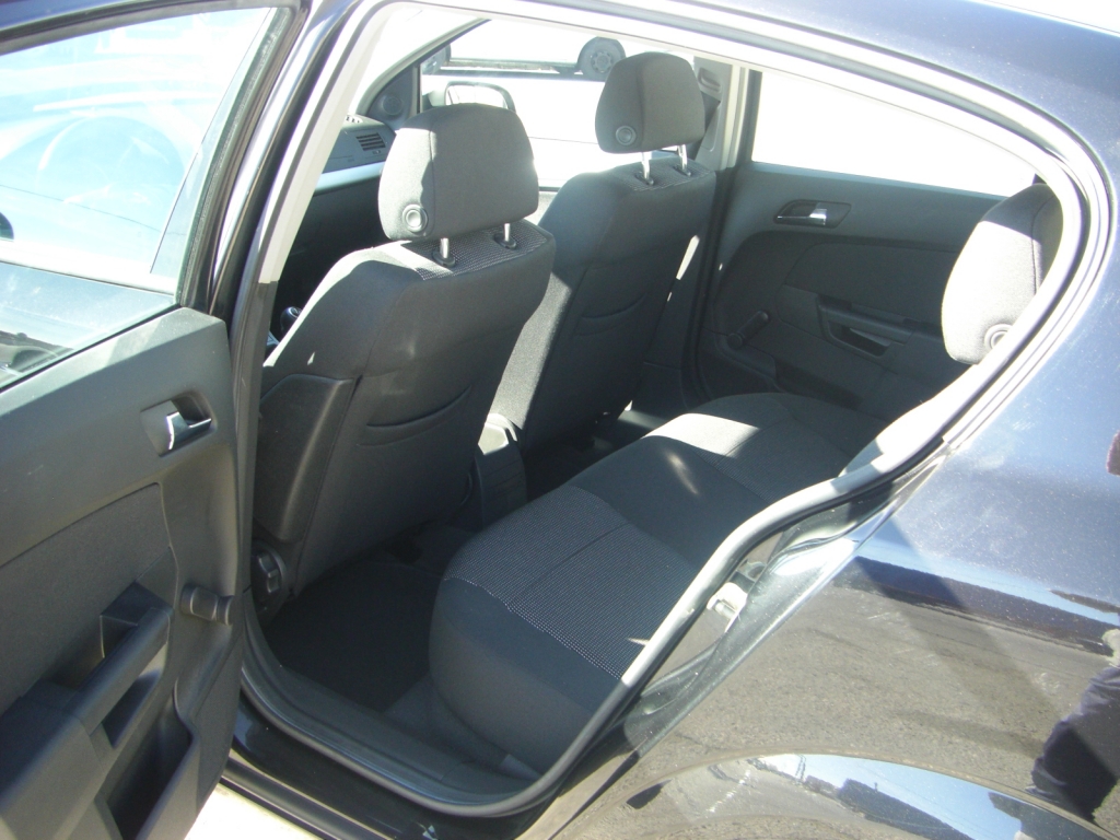 VISTA INTERIOR TRASERO OPEL ASTRA 1.6 TWINPORT GASOLINA 105CV
