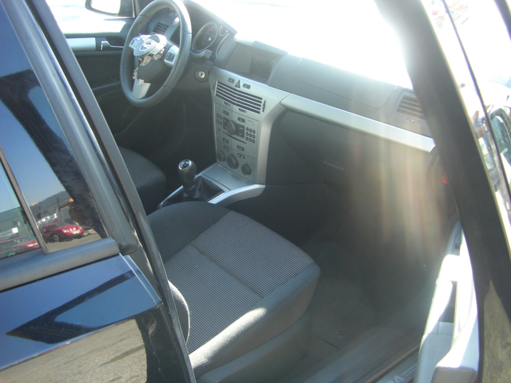 VISTA INTERIOR DERECHO OPEL ASTRA 1.6 TWINPORT GASOLINA 105CV