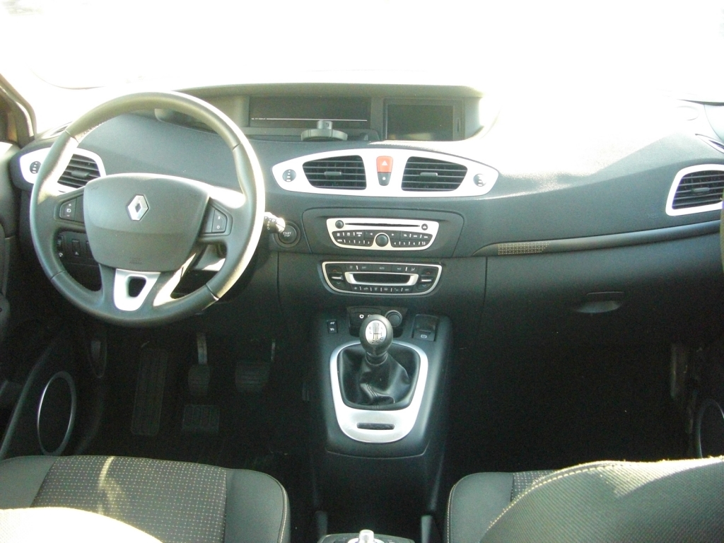 VISTA SALPICADERO RENAULT SCENIC 1.5 DCI DINAMIQUE 105CV