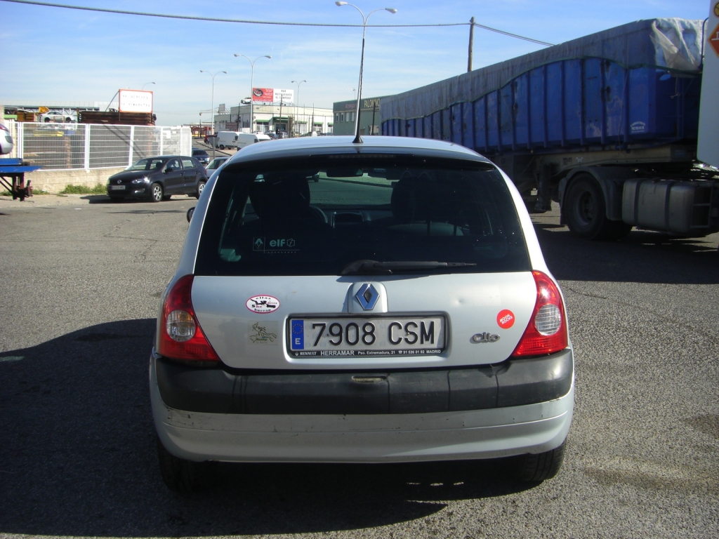 VISTA TRASERA RENAULT CLIO 1.5 DCI 81CV