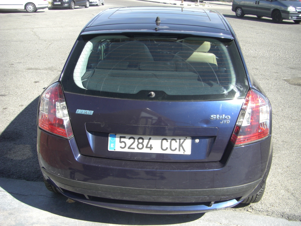 VISTA TRASERA FIAT ESTILO 1.9 JTD 115CV