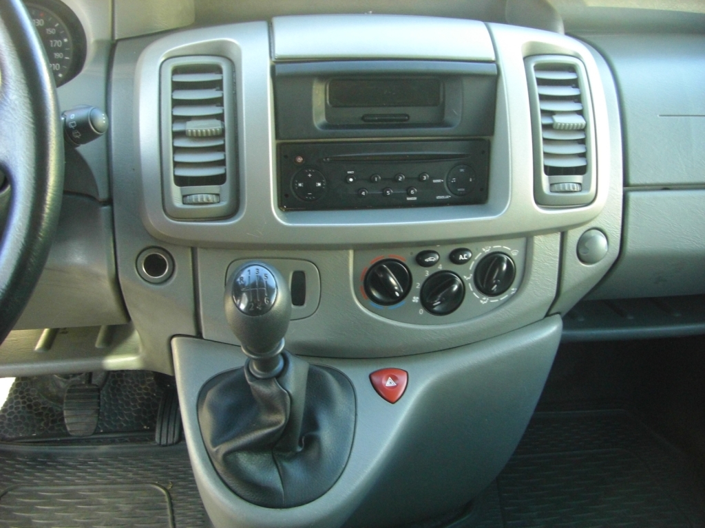 VISTA CAMBIO CD,CAMBIO,A/C NISSAN PRIMASTAR 2.0 DCI 114 CV 9 PLAZAS