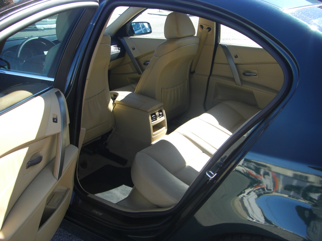 VISTA INTERIOR TRASERO BNW 530 D 3.0 218 CV AUTOMATICO