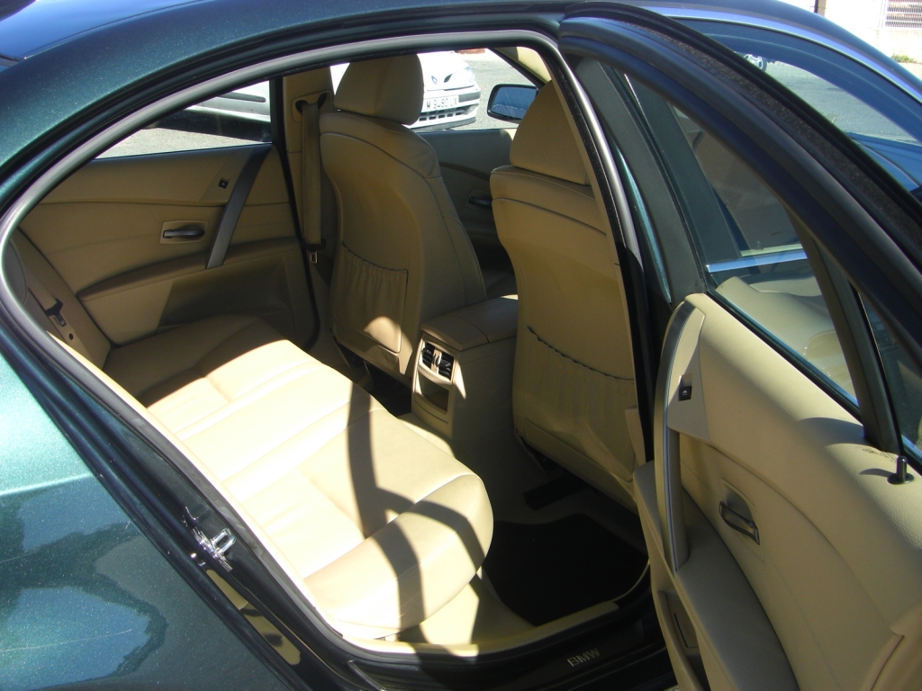 VISTA INTERIOR TRASERO 2 BNW 530 D 3.0 218 CV AUTOMATICO