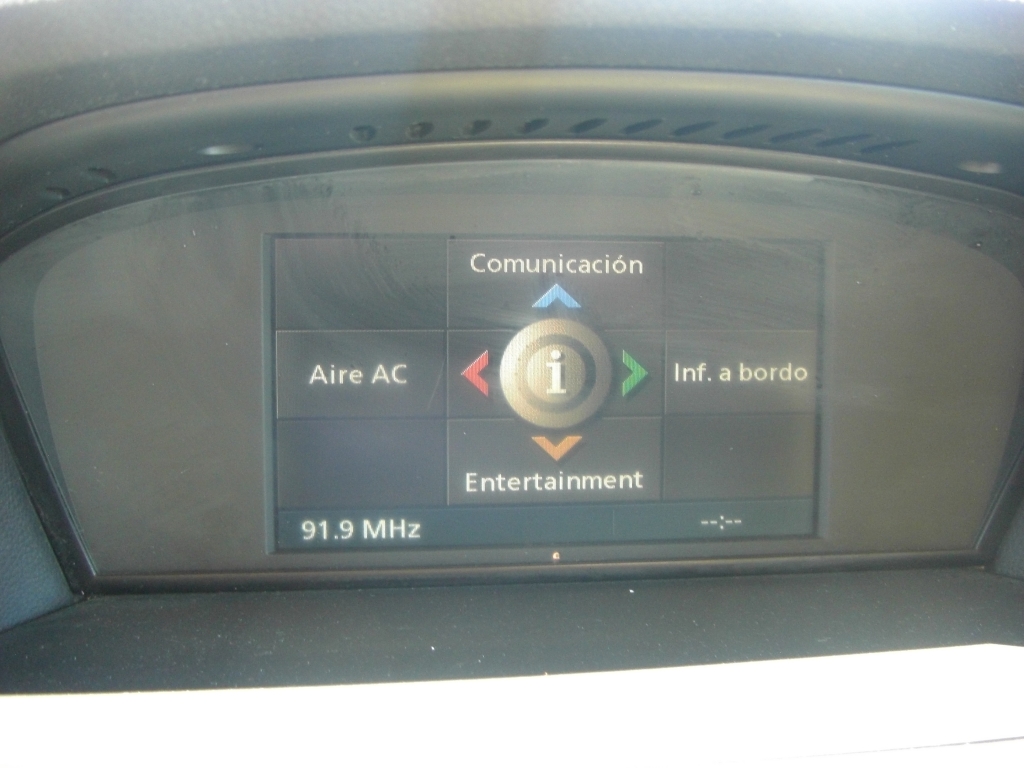 VISTA PANTALLA MULTI FUNCION BNW 530 D 3.0 218 CV AUTOMATICO