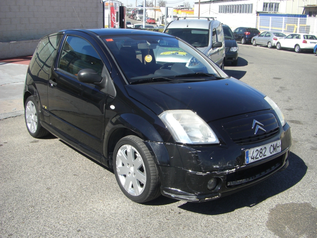 VISTA DELANTERA DERECHA CITROEN C-2 VTR 1.4 HDI 68CV AUTOMATICO