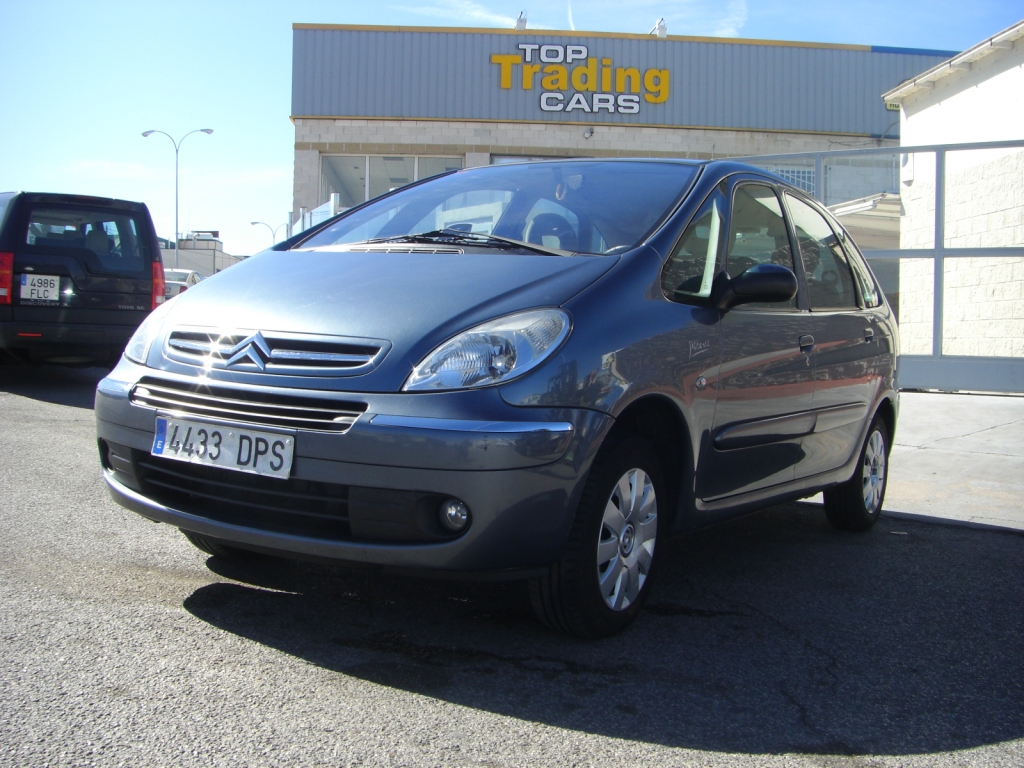 VISTA DELANTERA IZQUIERDA CITROEN XSARA PICASSO 1.6 HDI 108CV