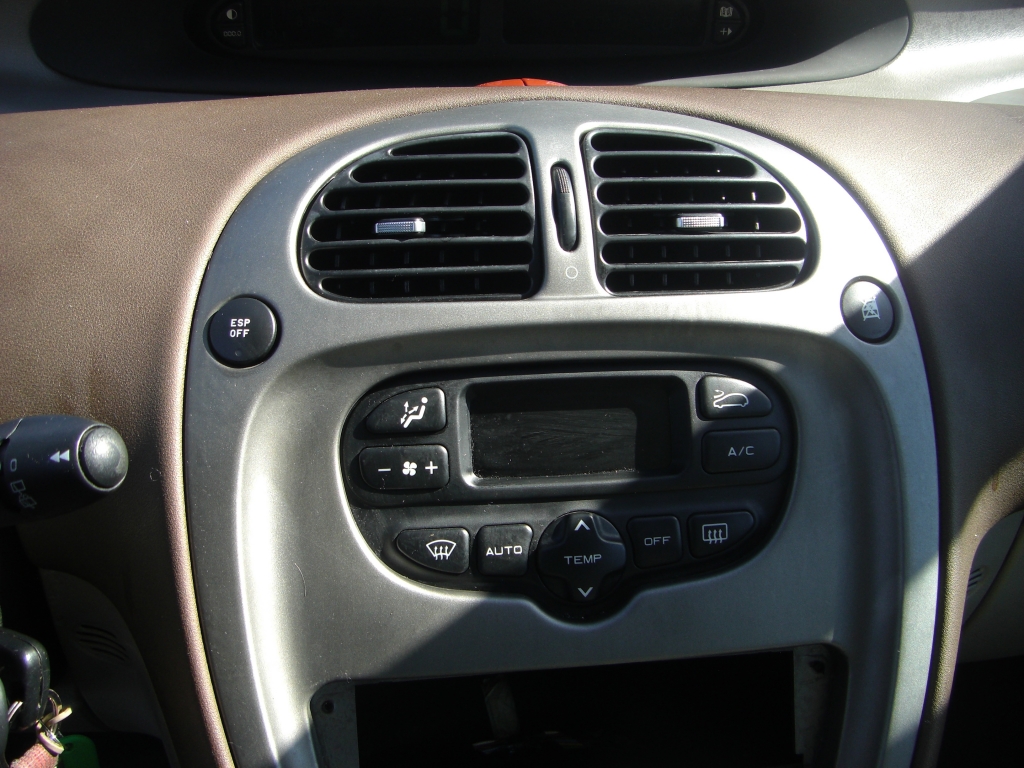 VISTA CLIMA CITROEN XSARA PICASSO 1.6 HDI 108CV