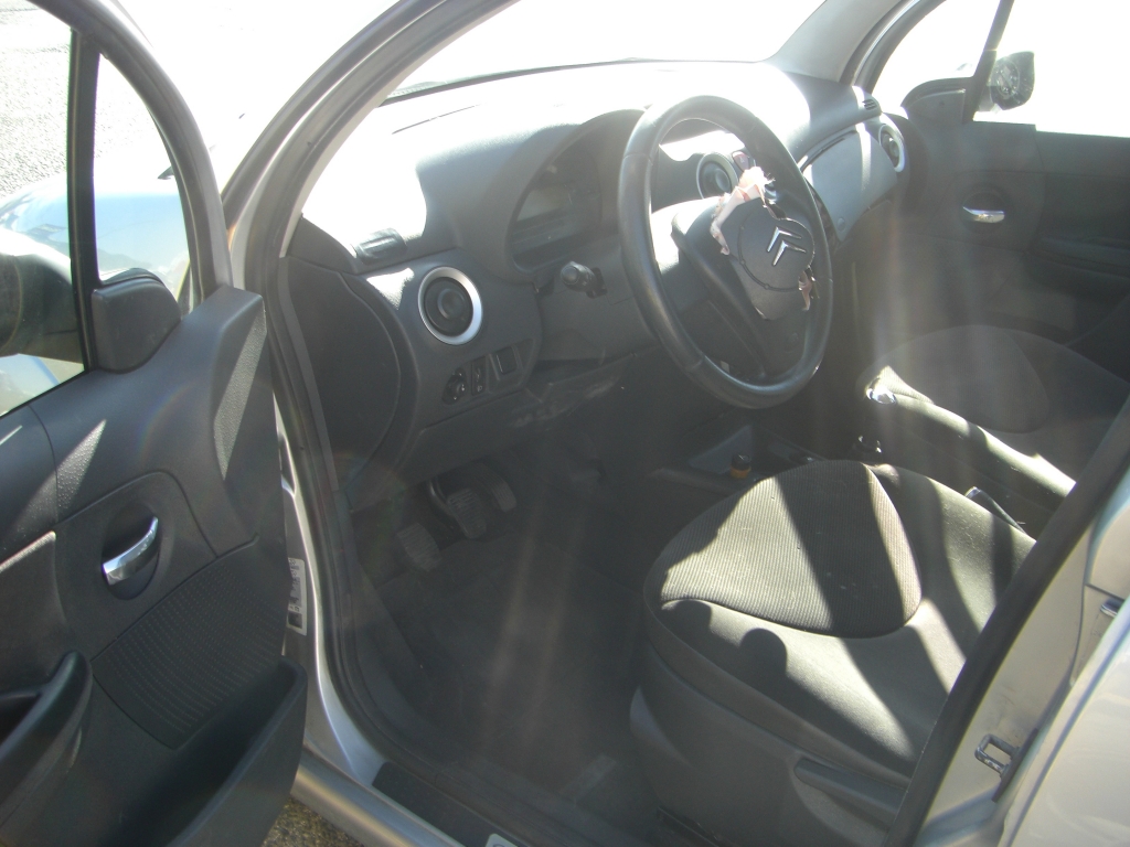 VISTA INTERIOR IZQUIERDO CITROEN C-3 1.4 HDI SX PLUS 68CV
