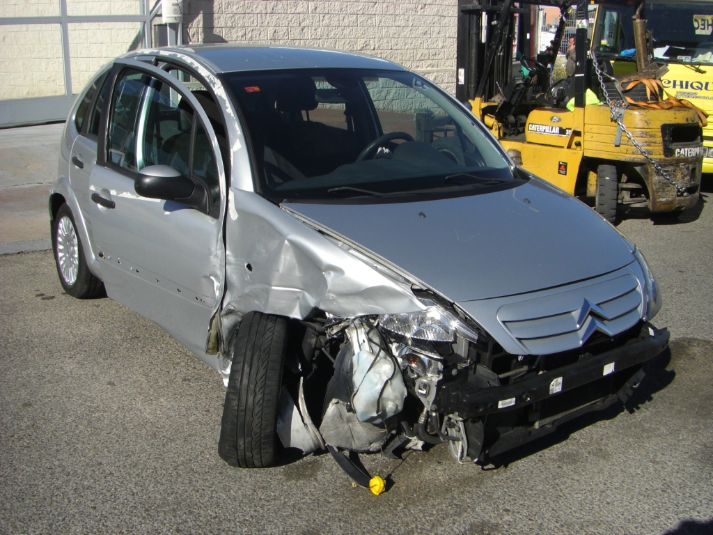 VISTA DELANTERA DERECHA CITROEN C-3 1.4 HDI SX PLUS 68CV