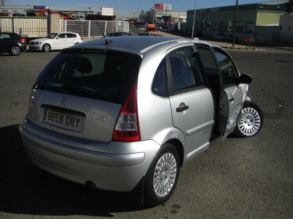 VISTA TRASERA DERECHA CITROEN C-3 1.4 HDI SX PLUS 68CV