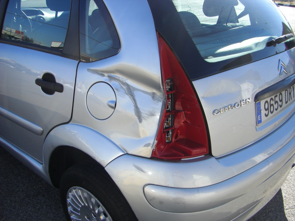 VISTA GOLPE TRASERO IZQUIERDO CITROEN C-3 1.4 HDI SX PLUS 68CV