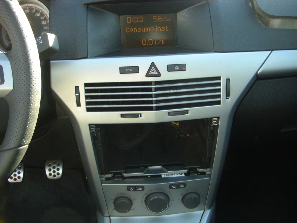 VISTA CLIMA OPEL ASTRA GTC 1.9 120CV