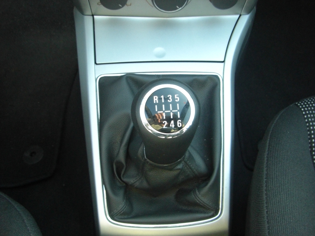 VISTA CAMBIO OPEL ASTRA GTC 1.9 120CV