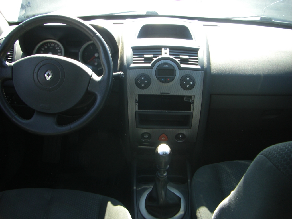 VISTA SALPICADERO RENAULT MEGANE FAMILIAR 1.9 DCI 120CV