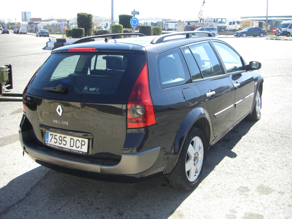 VISTA TRASERA RENAULT MEGANE FAMILIAR 1.9 DCI 120CV