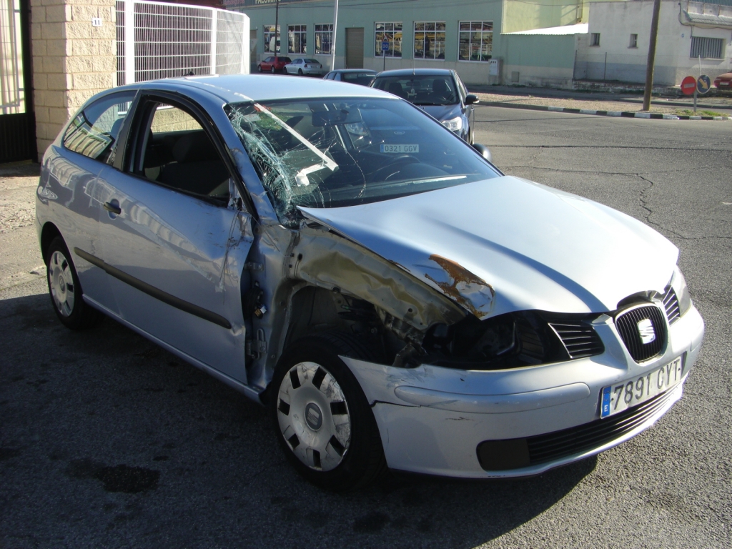 VISTA DELANTERA DERECHA SEAT IBIZA 1.9 SDI REFERENCE 64CV