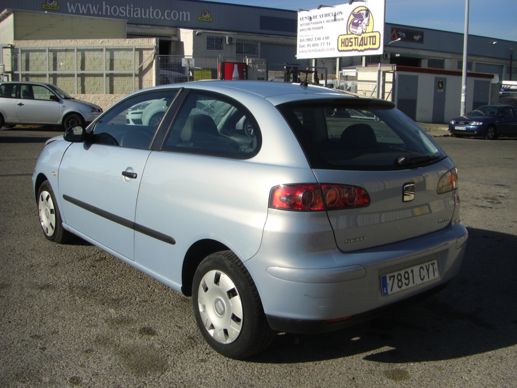 VISTA TRASERA IZQUIERDA SEAT IBIZA 1.9 SDI REFERENCE 64CV