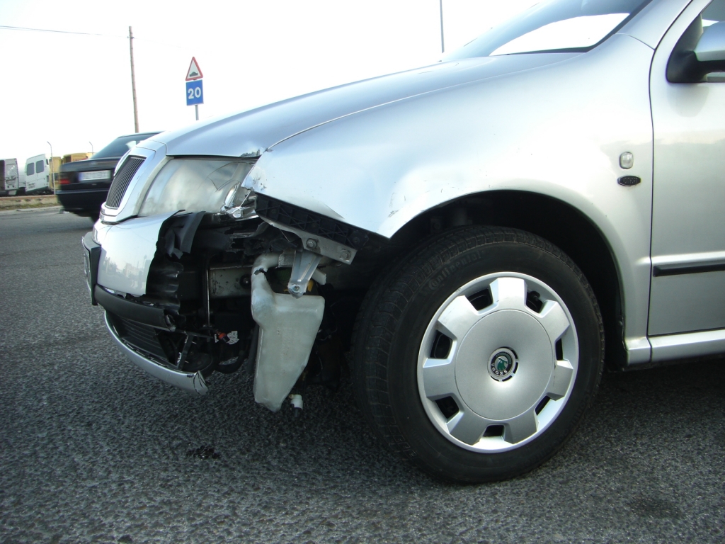 VISTA GOLPE SKODA FABIA 1.4 GASOLINA 60CV