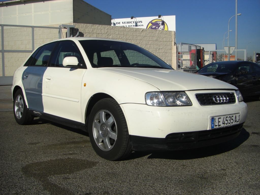 VISTA DELANTERA DERECHA AUDI A-3 1.9 TDI 110CV