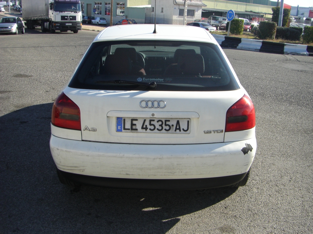 VISTA TRASERA AUDI A-3 1.9 TDI 110CV
