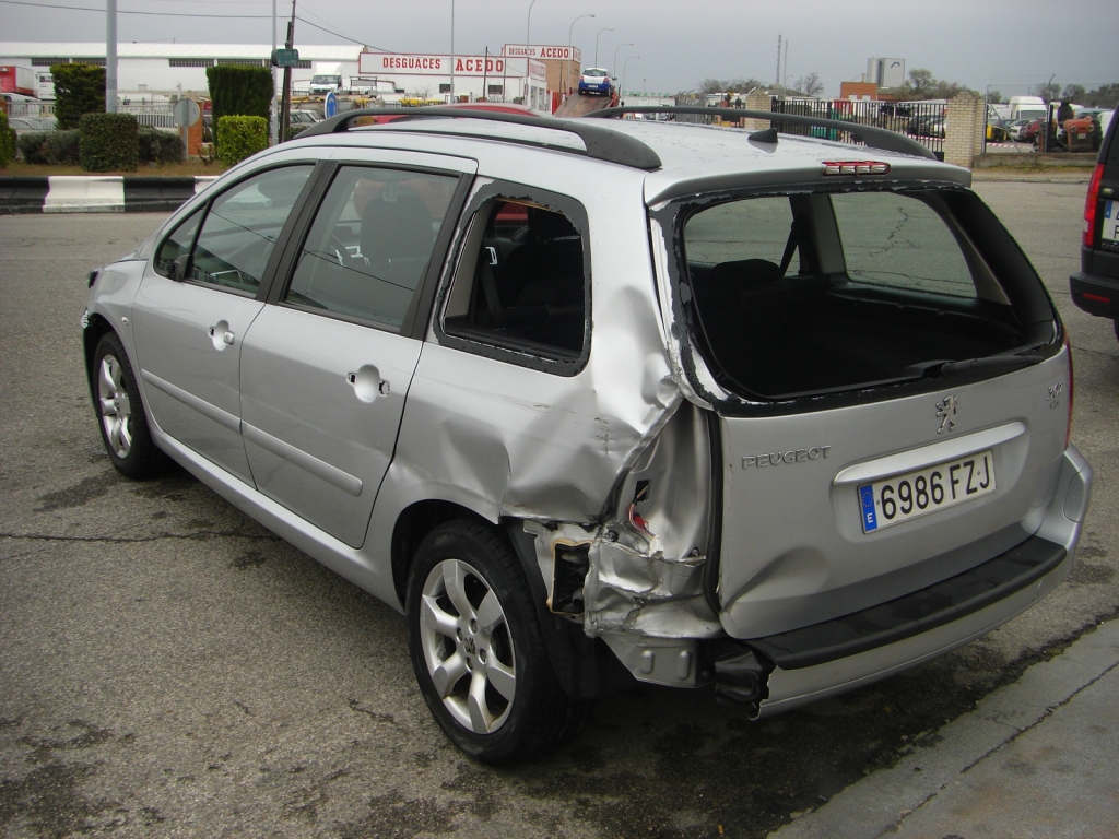VISTA TRASERA IZQUIERDA PEUGEOT 307 SW BREAK 1.6 110CV