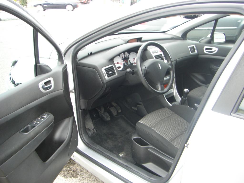 VISTA INTERIOR IZQUIERDO PEUGEOT 307 SW BREAK 1.6 110CV