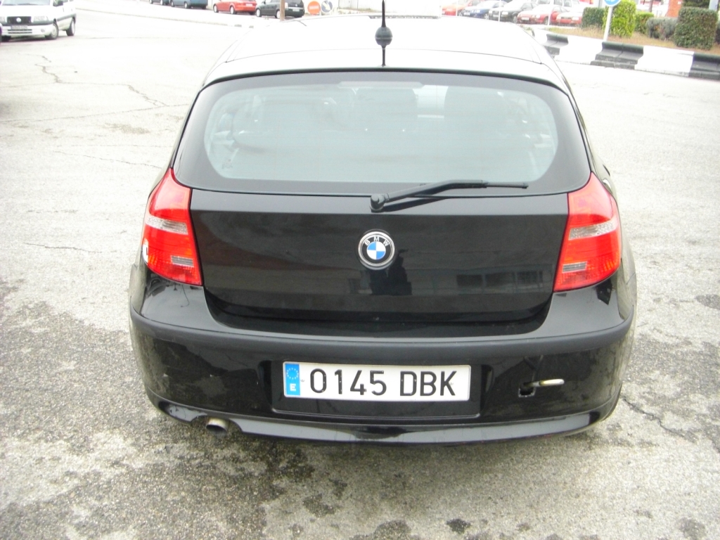 VISTA TRASERA BMW 118 D 2.0 122CV