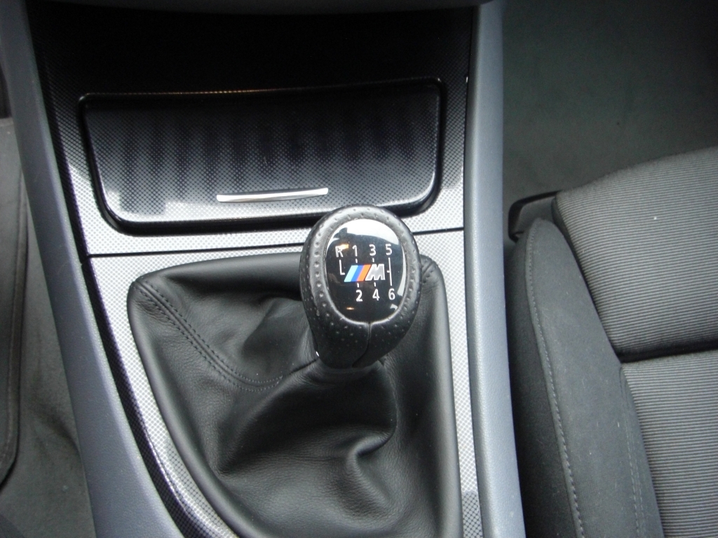 VISTA CAMBIO BMW 118 D 2.0 122CV