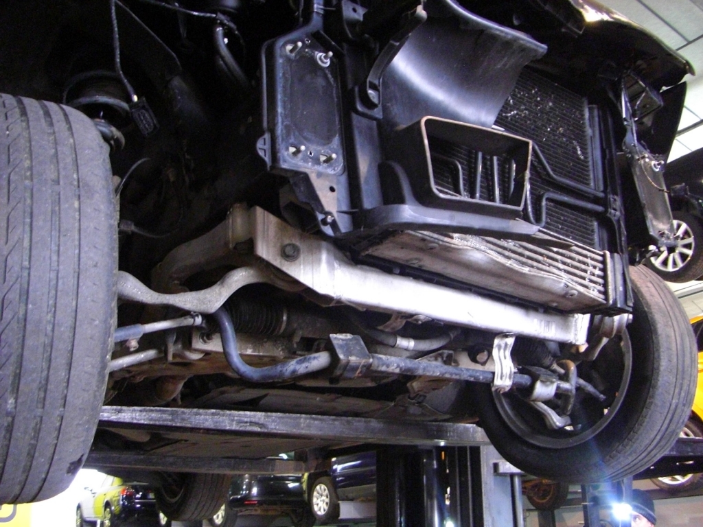 VISTA BAJOS 2 BMW 118 D 2.0 122CV