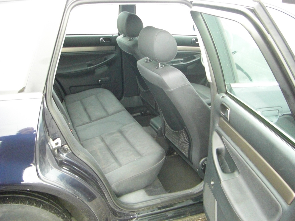VISTA INTERIOR TRASERO 2 AUDI A-4 AVANT 2.4 GASOLINA 165CV AUTOMATICO