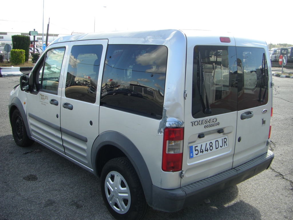 VISTA TRASERA IZQUIERDA FORT TRANSIT CONNECT TOURNEO 1.8 TDCI 90CV