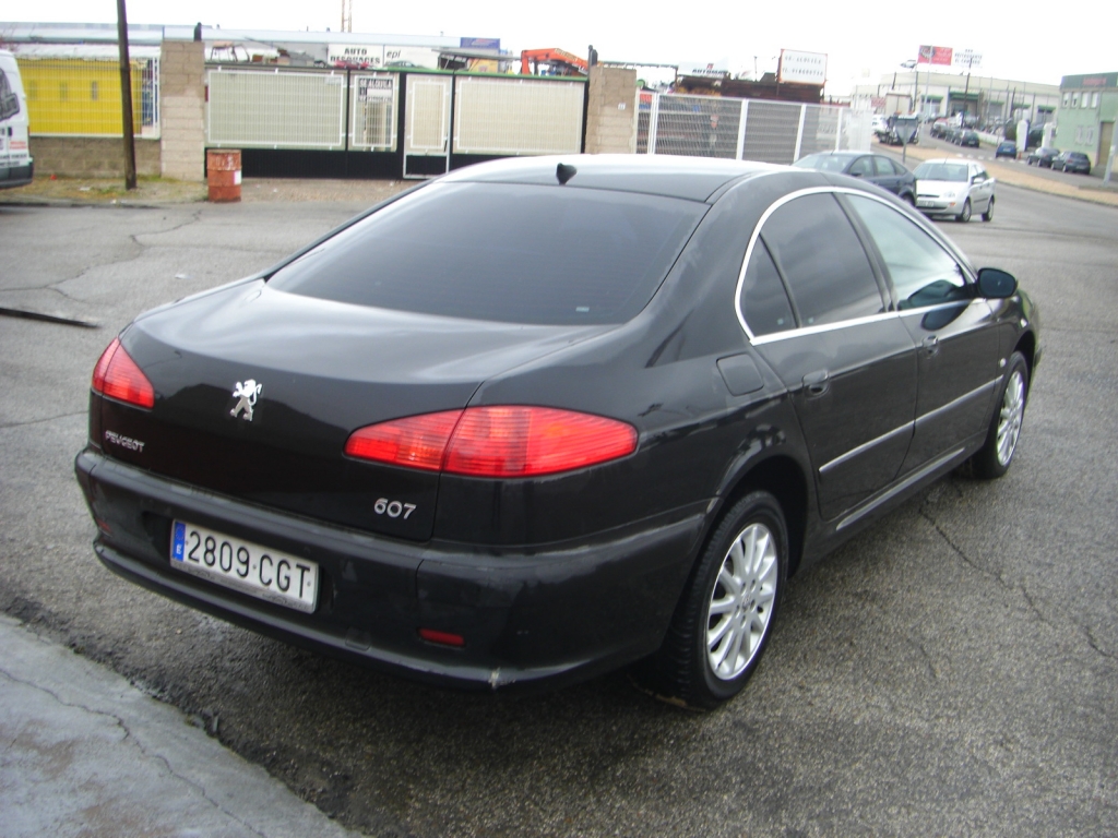 VISTA TRASERA DERECHA PEUGEOT 607 2.2 HDI 133CV EBANO