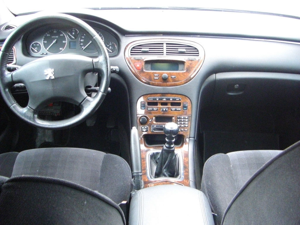 VISTA SALPICADERO PEUGEOT 607 2.2 HDI 133CV EBANO