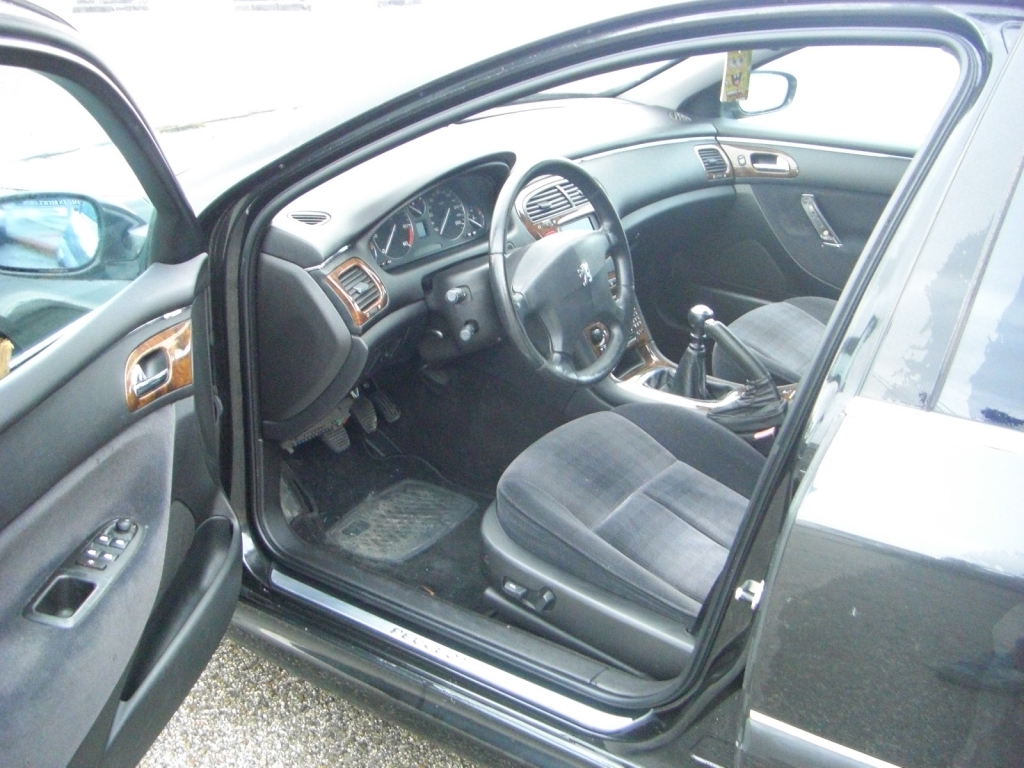 VISTA INTERIOR IZQUIERDO PEUGEOT 607 2.2 HDI 133CV EBANO