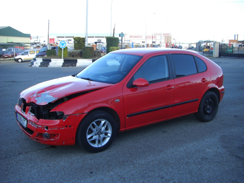 VISTA DELANTERA IZQUIERDA SEAT LEON 1.9 TDI 110CV