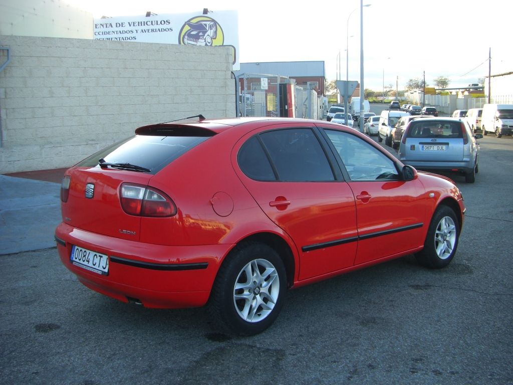 VISTA TRASERA DERECHA SEAT LEON 1.9 TDI 110CV