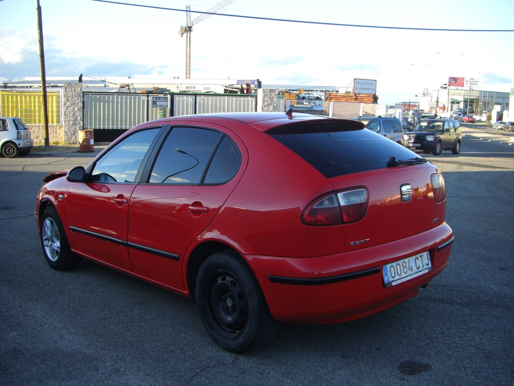 VISTA TRASERA IZQUIERDA SEAT LEON 1.9 TDI 110CV